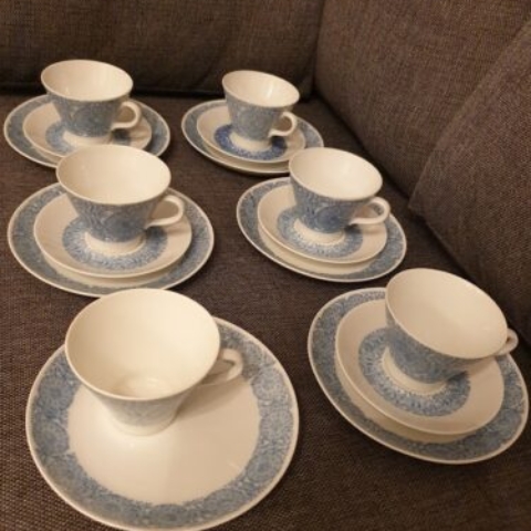 Välitämme astiastoja, kysy lisää.