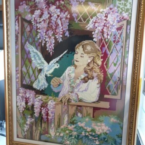 Löytyykö nurkista tauluja?