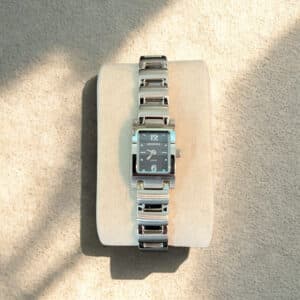 Leijona naisten quartz‑rannekello metallirannekkeella