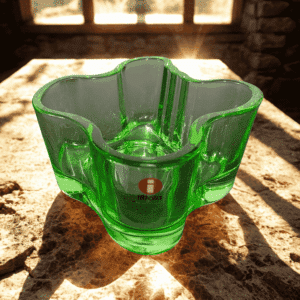 Iittala Alvar Aalto 55 mm omenanvihreä tuikkukippo lasinen tealight-lyhty