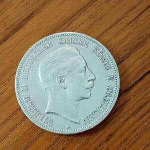 Saksan keisarikunnan 5 markan hopearaha vuodelta 1908, jossa keisari Wilhelm II ja kotkavaakuna